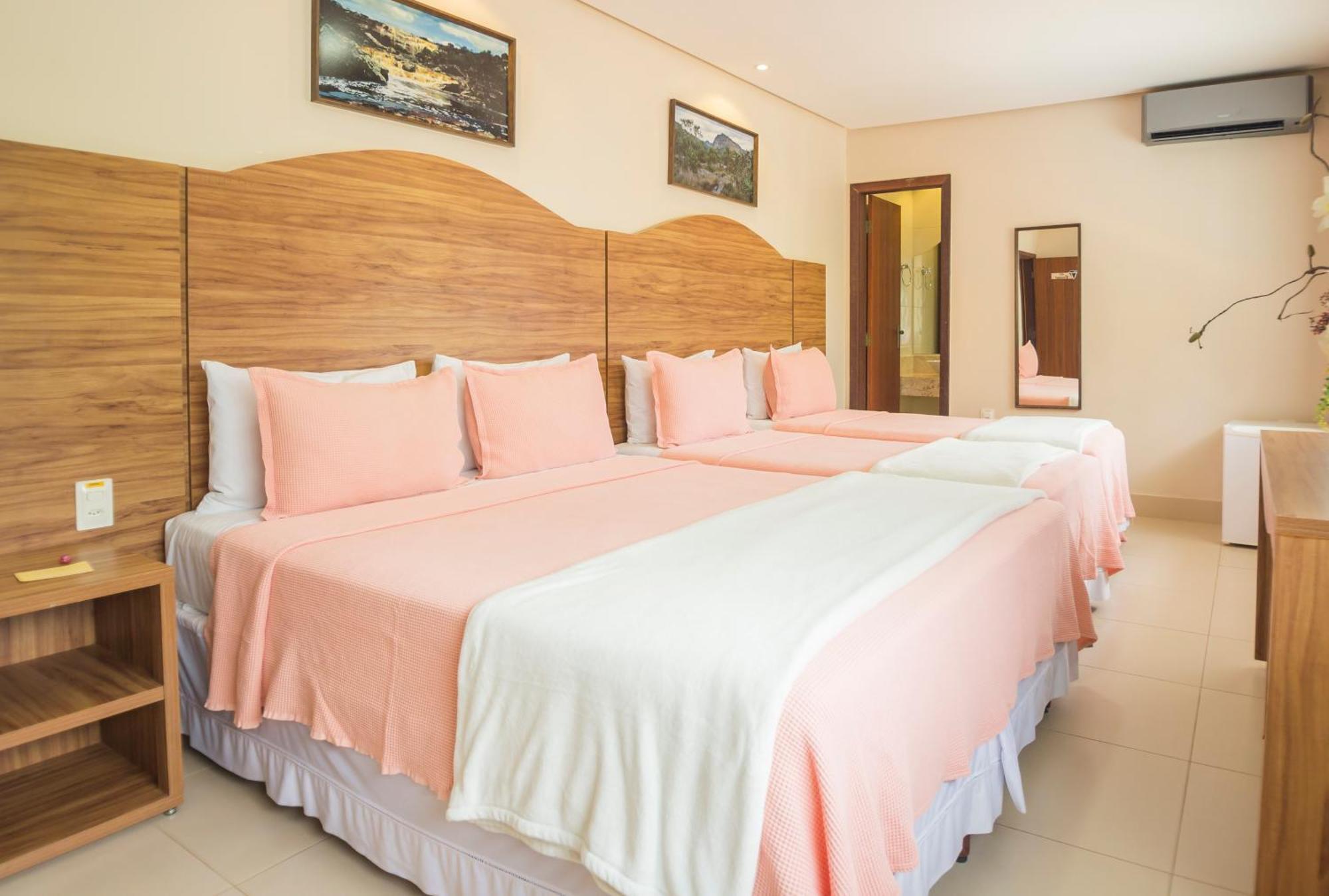 Terra Dos Diamantes Hotel เลนโซยส์ ภายนอก รูปภาพ